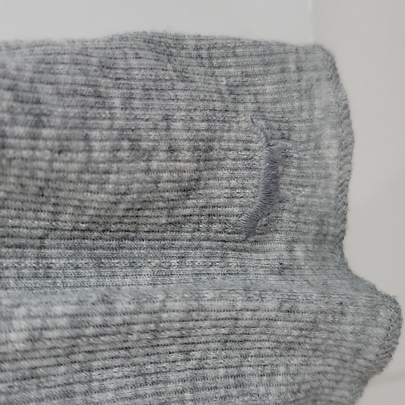 Victoria's Secret Pink Gray 3/4 Sleeve Ribbed Shirt Size Medium - Picture 4 of 10